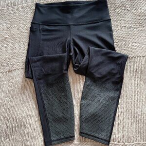 Under Armour Heatgear Compression Leggings, Black with Grey Logo Pattern, Size M